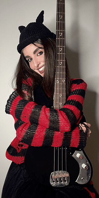VALERIIA SHORKINA ARTIST/BASS AMBASSADOR